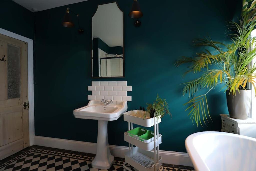 فيلا Stylish Townhouse 15 Mins To Laines & Seafront برايتون المظهر الخارجي الصورة
